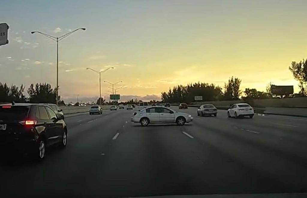Despiste na I-95 (captura YouTube)