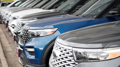 Ford está a enviar automóveis sem todas as peças devido à falta de chips - TVI