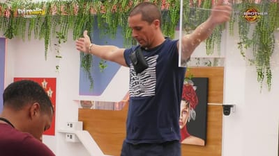 Miguel Azevedo ao rubro com «Vai malandra, vai» - Big Brother