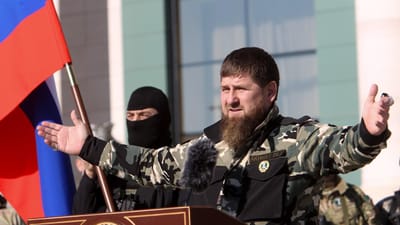 Putin promove líder checheno conhecido por atos de brutalidade que comanda milícia na Ucrânia - TVI