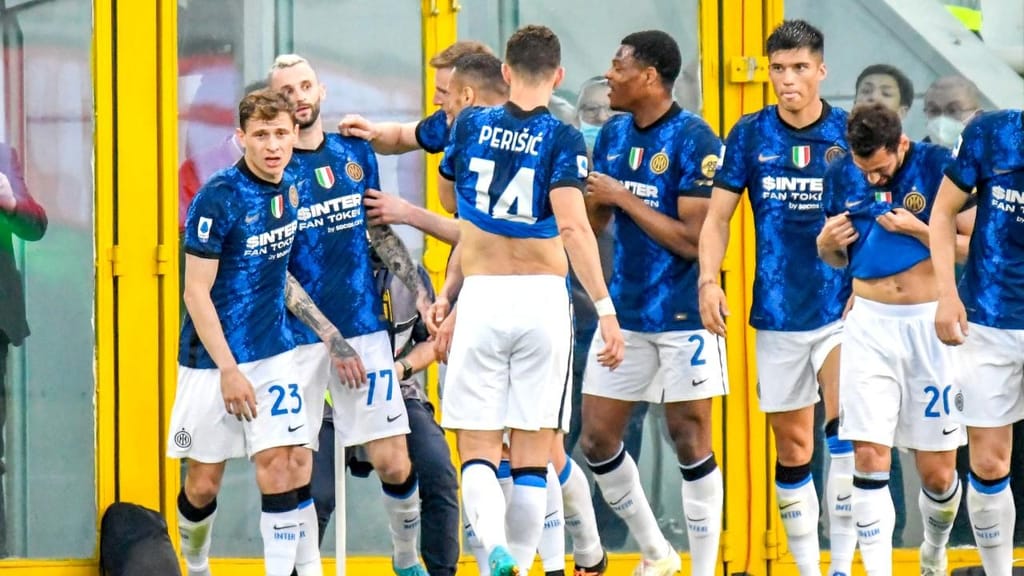 Marcelo Brozovic abriu o marcador no Spezia-Inter de Milão (Fabio Fagiolini/EPA)