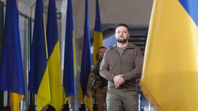 "Com um clique, pode doar fundos para nos ajudar". Zelensky lança angariação de fundos para a Ucrânia - TVI