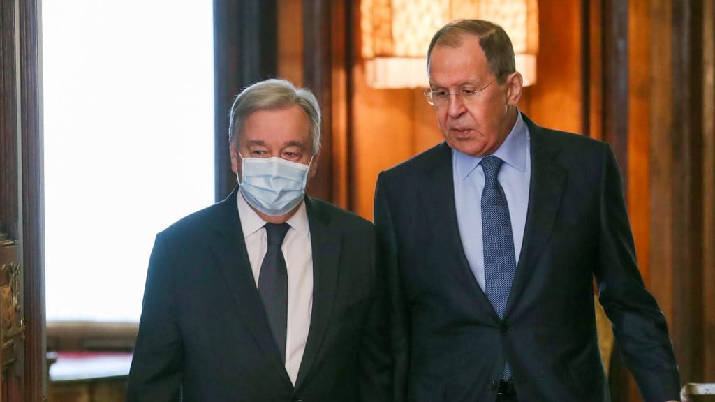 António Guterres e Sergei Lavrov (AP)