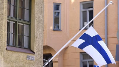 Finlândia: comprimidos de iodo esgotam nas farmácias após governo sugerir compra perante risco de radiação nuclear - TVI