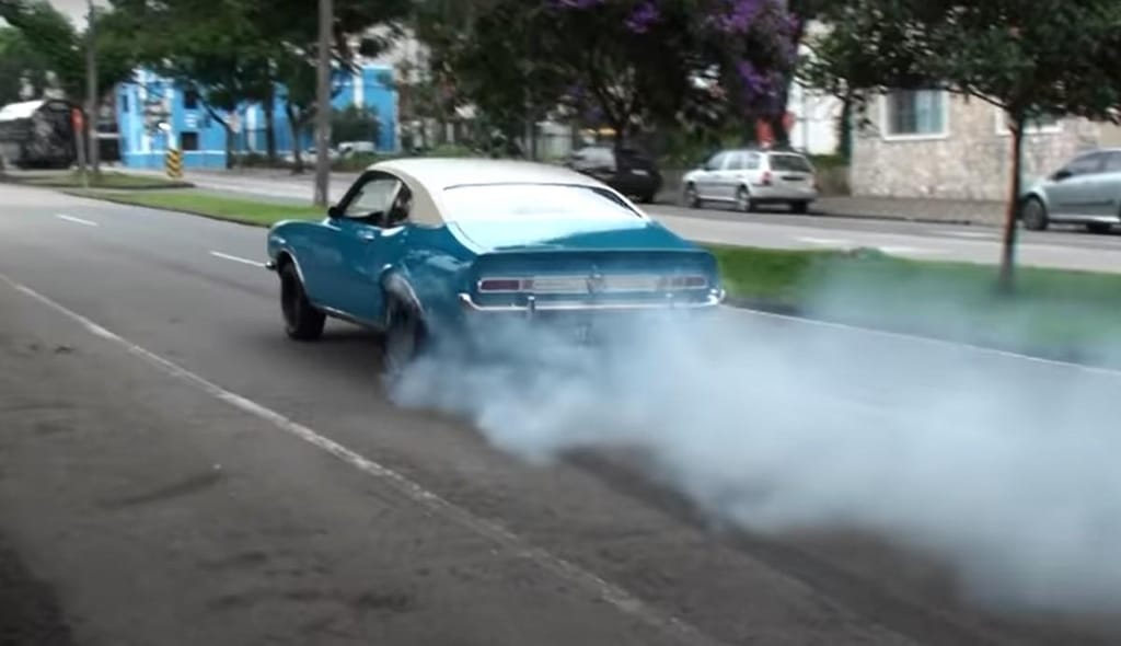 Ford Maverick faz burnout (captura YouTube)