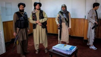 A ONU tentou, mas os talibãs rejeitaram. Restrições às mulheres afegãs vão continuar - TVI