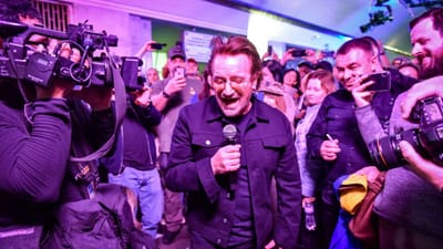 U2 tocam no metro em Kiev: “Não há outro sítio no mundo onde preferíssemos estar” - TVI
