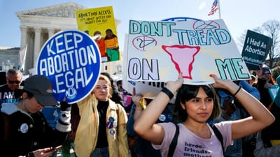 Supremo Tribunal do Texas restaura lei de 1925 que proíbe aborto - TVI