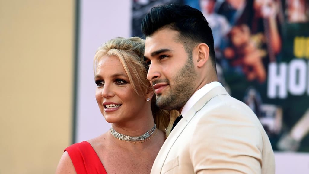 Britney Spears e Sam Asghari. (Photo by Jordan Strauss/Invision/AP, File)
