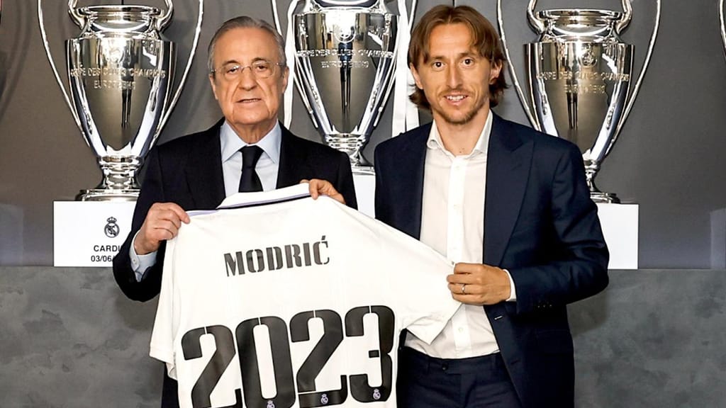 Luka Modric renova pelo Real Madrid