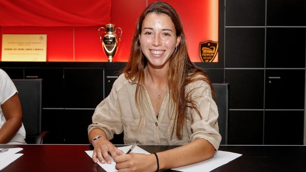 Carolina Correia renovou com o Benfica