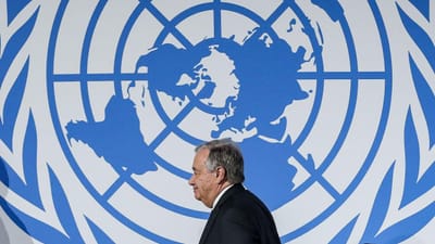 Guterres alerta para "caos climático irreversível" global: "O nosso planeta sufocará para sempre" - TVI