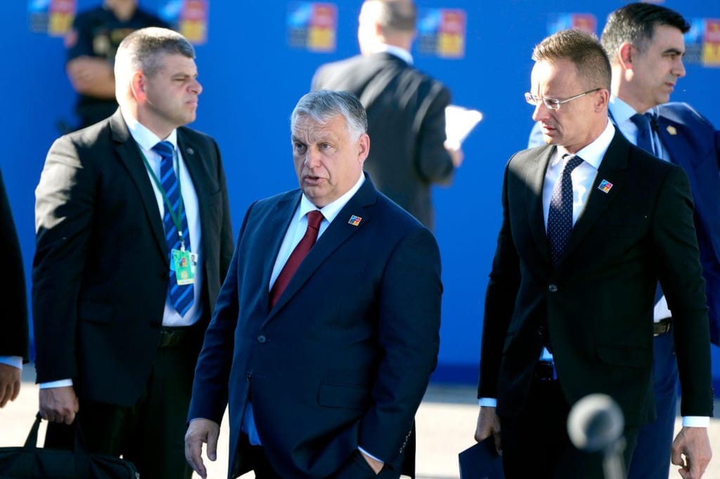 Viktor Orbán, primeiro-ministro da Hungria, na Cimeira da NATO (AP Photo/Paul White)