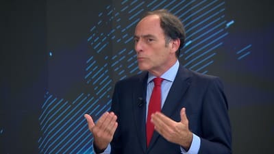 "Acho que isto é uma rotura a crédito". Paulo Portas analisa o "equilíbrio instável" entre Pedro Nuno Santos e Costa - TVI