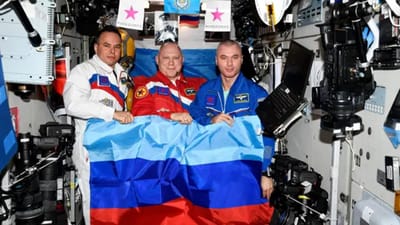 NASA dá puxão de orelhas a astronautas russos. Mostraram as bandeiras de Donetsk e Lugansk no Espaço - TVI