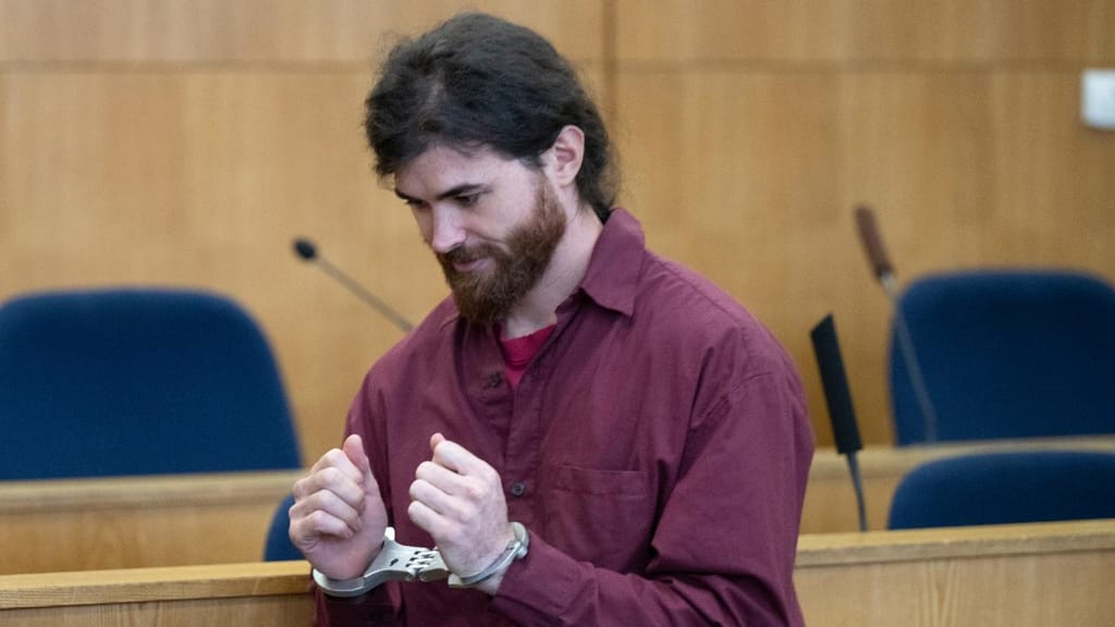 Franco A. em tribunal (Boris Roessler/Getty Images) 