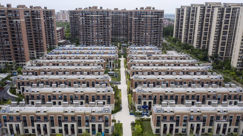 Compradores chineses recusam-se a pagar hipotecas de apartamentos inacabados
