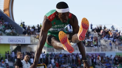 Mundiais de atletismo: Pichardo é campeão do mundo de triplo salto - TVI