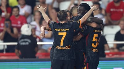 Galatasaray vence com golo nos descontos e ultrapassa Jesus na liderança - TVI