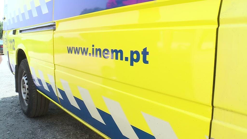 Com 19 anos e quase 500 mil quilómetros, a ambulância do INEM de Tondela está na oficina há 3 semanas
