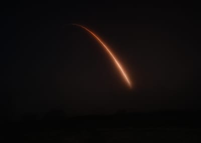 Minuteman III. Estados Unidos testam míssil de longo alcance com capacidade nuclear para "tranquilizar aliados" - TVI
