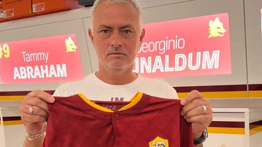 José Mourinho solidário com Wijnauldum