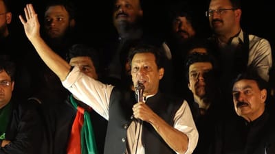 Ex-primeiro-ministro do Paquistão condenado a mais 10 anos de prisão - TVI