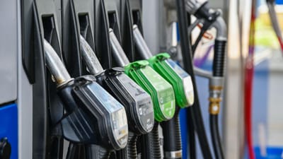 Governo: redução da carga fiscal atinge 35,9 cêntimos no gasóleo e 34,8 na gasolina - TVI