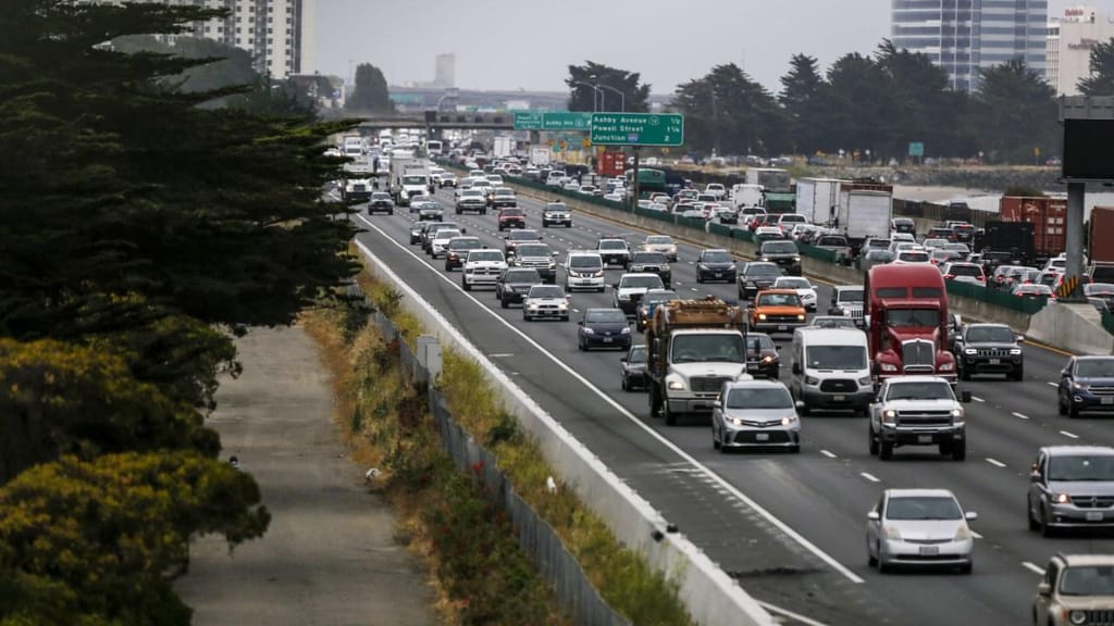 Veículos na Califórnia (Foto: J. Norries/San Francisco Chronicle via AP)