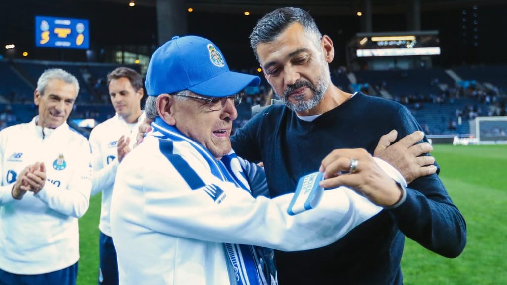 FC Porto e Conceição realizam sonho de adepto com 80 anos (twitter Liga)