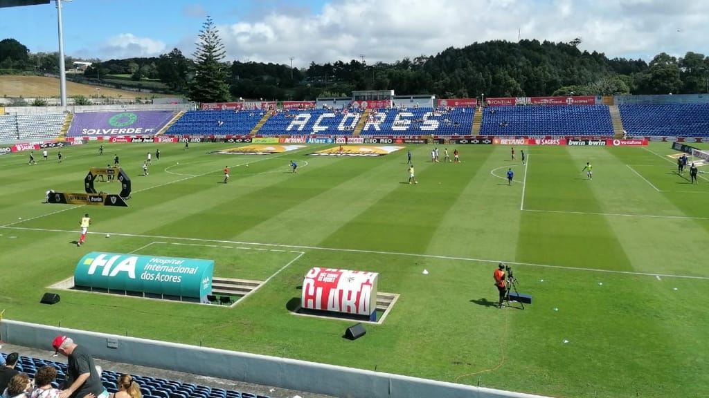 Estádio de São Miguel para o Santa Clara-Paços de Ferreira