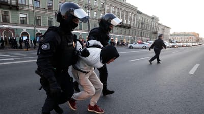 Mais de 680 detidos em protestos na Rússia contra mobilização - TVI