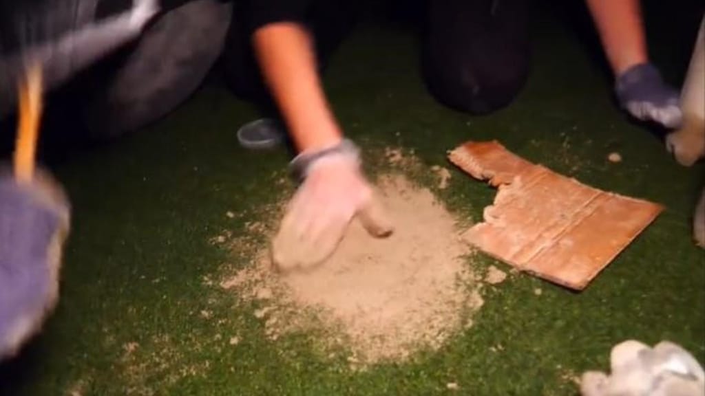 Tapam buracos do campo de golfe com cimento para protestar contra o Open de Espanha (twitter)