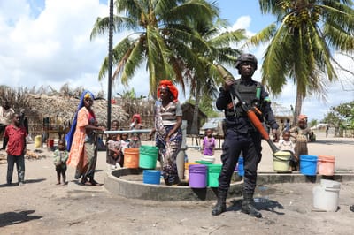 Estado Islâmico reivindica ataque e morte de cinco militares em Moçambique - TVI