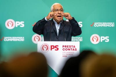 Observador revela SMS em que António Costa diz ser "inoportuno" afastar Isabel dos Santos - TVI
