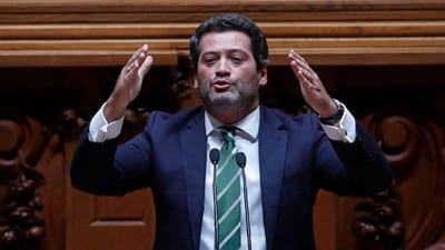 Chega pede demissão de ministro João Gomes Cravinho após detenções na Defesa - TVI