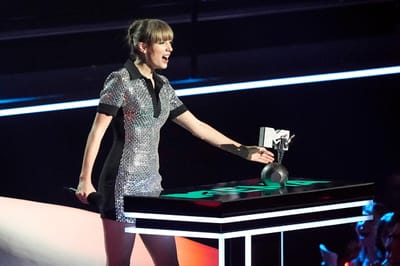 Taylor Swift consagrada como melhor artista nos prémios MTV Europa - TVI