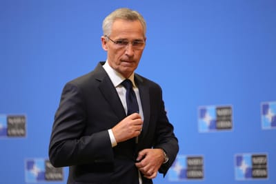 Ucrânia: secretário-geral da NATO defende mundo "interligado" pela segurança - TVI