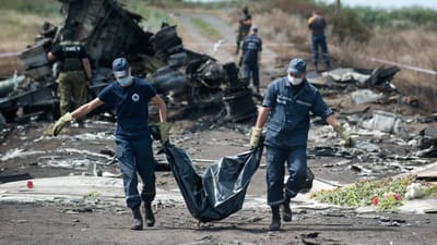 Dois russos e um ucraniano separatista considerados culpados pelo assassinato de 298 pessoas em atentado com míssil russo ao voo MH17 - TVI