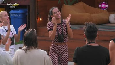 Patrícia Silva feliz com mensagem namorado: «beijo doce...» - Big Brother