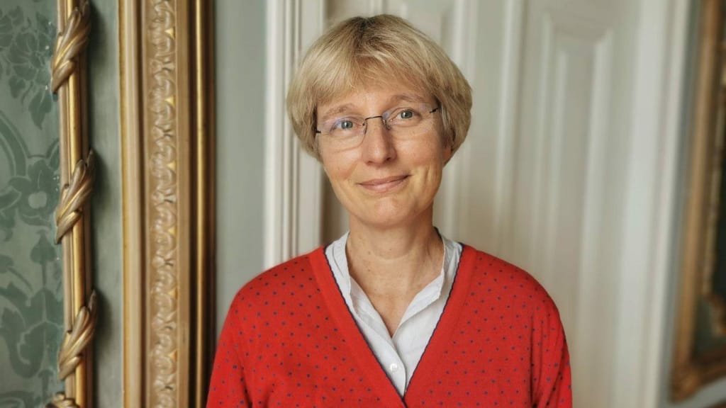 Professora Doutora Marian Bakermans-Kranenburg
