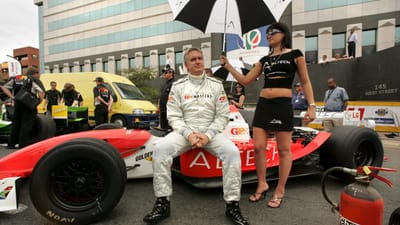 Fórmula 1 de luto: antigo piloto Patrick Tambay morreu aos 73 anos - TVI