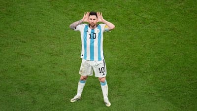 Messi celebra à Riquelme: a dedicatória era para Van Gaal? - TVI