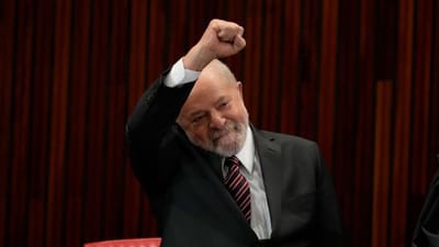 "O povo reconquistou o direito de viver em democracia". Lula da Silva confirmado como novo presidente do Brasil - TVI