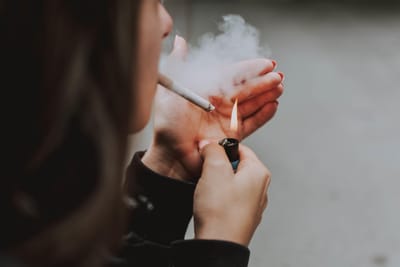Novas medidas da lei do tabaco podem colocar em causa 100 mil empregos - TVI