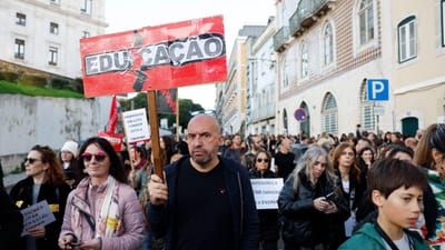 STOP vai manter greve por tempo indeterminado dos profissionais de educação e promete marcha em Lisboa - TVI
