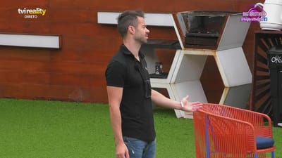 Rúben Boa Nova tenta acalmar discussão do casal da casa, Miguel e Bárbara - Big Brother