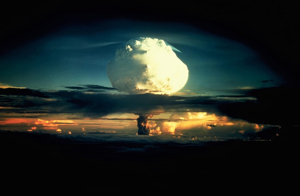 Imagem da Operação Ivy, primeiro teste de uma bomba de hidrogénio, nas ilhas Marshall (Getty Images)