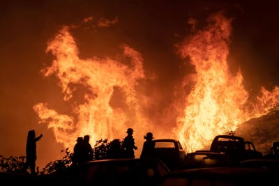 Chile declara estado de emergência após incêndio que fez pelo menos dois mortos - TVI