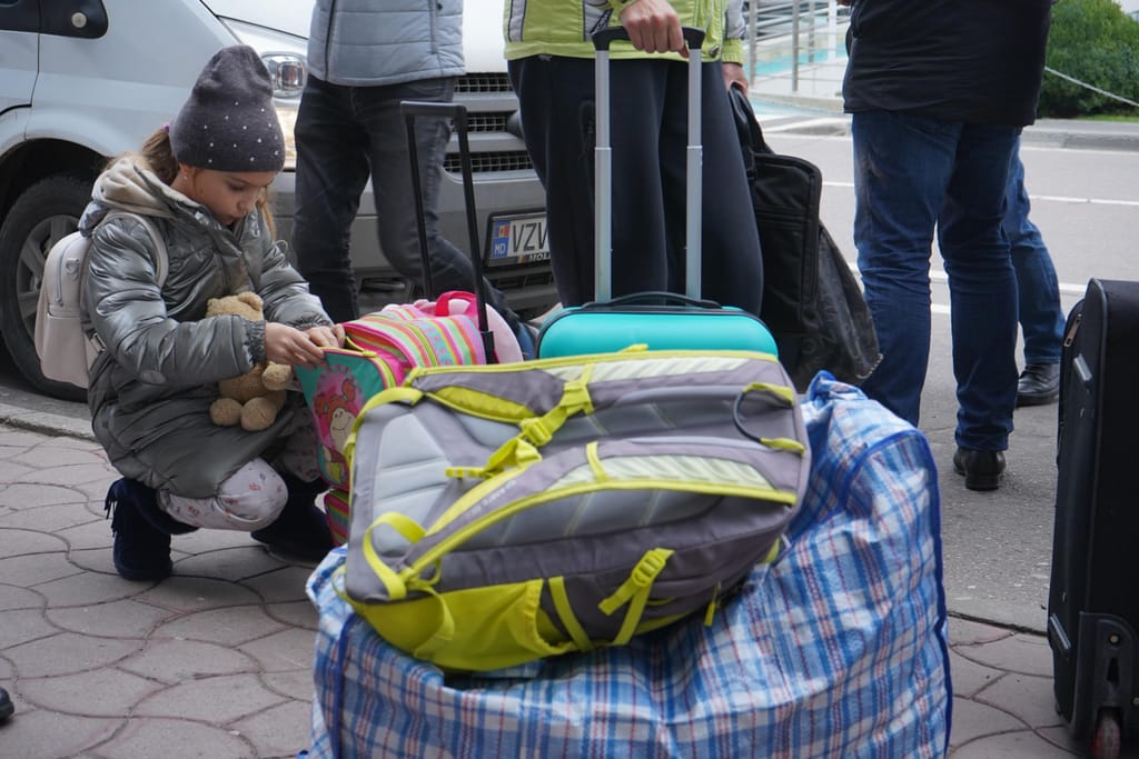 Um conto de Natal diferente: Os bastidores de um voo humanitário que trouxe refugiados ucranianos da Moldova